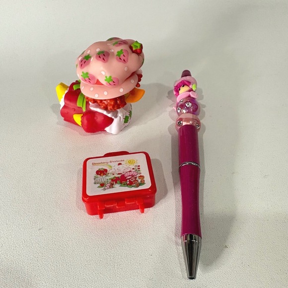 Other - Strawberry Shortcake TUBBZ Rubber Duck Beaded Pen and Mini Lunchbox Bundle